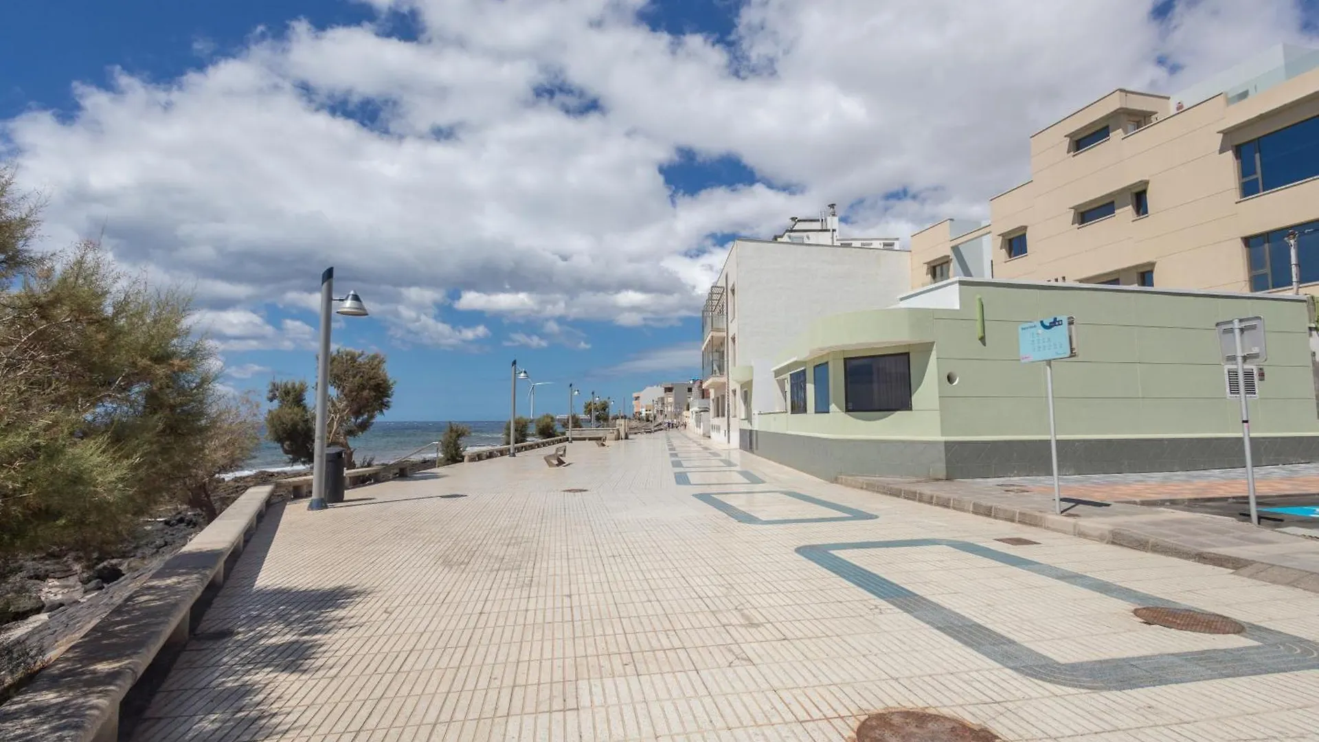Lightbooking Playa De Arinaga Junto Al Mar أغيميس 0*,  إسبانيا